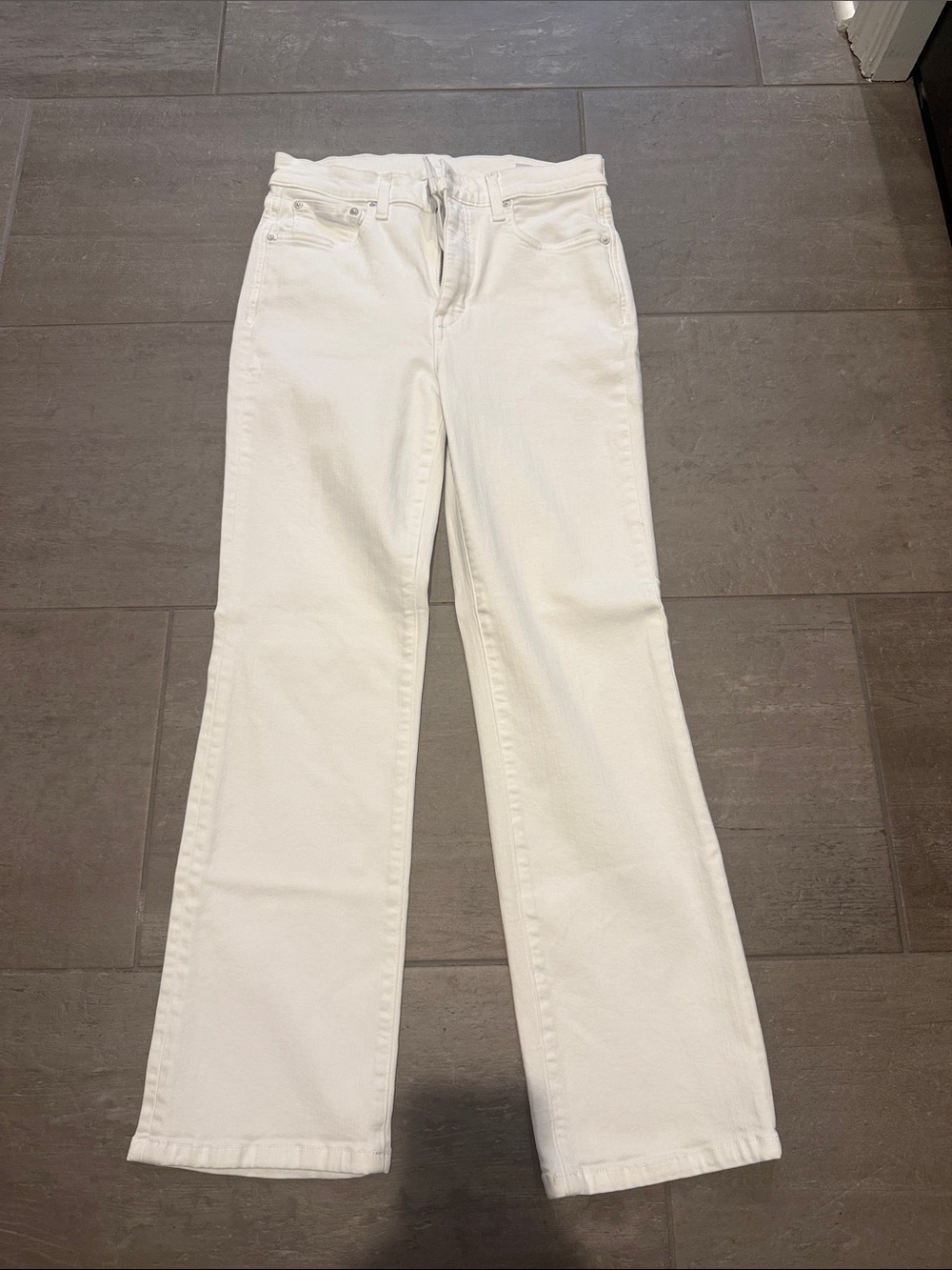 AYR The Pop White Jeans - size 29